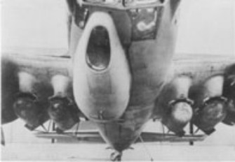 Sc250-1 unterJu88A-6.jpg (14265 Byte)