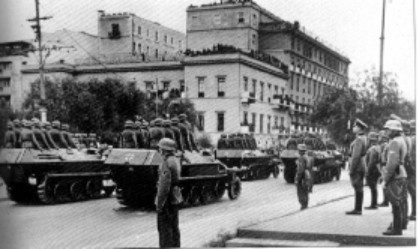 SdKfz251B-2.jpg (32594 Byte)