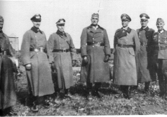 21ID-1.jpg (53975 Byte)